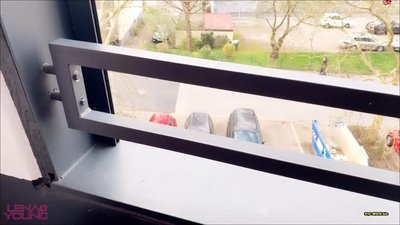 Lena-Young - Mein erstes mal Public - Was denken jetzt nur die Nachbarn