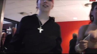 YvetteXtreme - Perverse Tittenfolter 3 - Blaue Titten