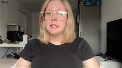 Julix_may - Es ist so weit - Mein erstes Video wollt mal Hallo sagen