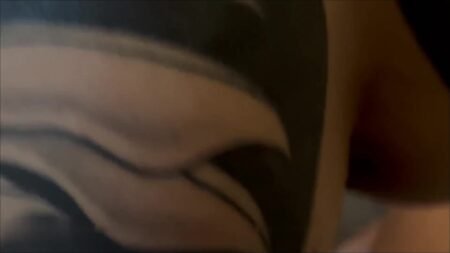 Aja-Moon - Sein Ernst - Er hat doch eine Frau - Besuch ist komplett wild geworden