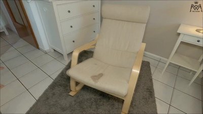 Wet-Wonder - Zwei geile Teenyfotzen auf dem Squirtstuhl