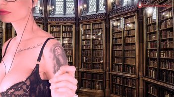 ASMR_Amy - Deine freche Bibliothekarsfantasie