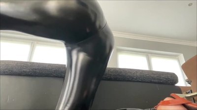 Bibixxx - Lack-Arsch-Suechtig - Spritz tief in mir ab