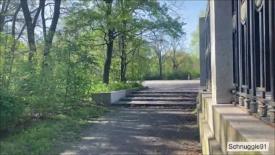 schnuggie91 - Public im Stadtpark - Erkennst du die City