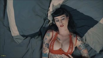 Orgasmus Gesichter - Süßes Kaetzchen am Schnurren