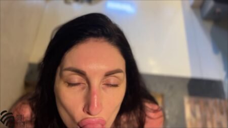 LizaVirgin - Ich bekomme einen orgasmus, wenn ich auf mein gesicht komme