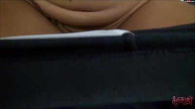 schnuggie91 - Perverse Eltern - Babysitterin reitet sich zum Orgasmus