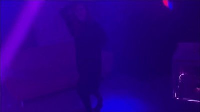 Iva_Sonnenschein - Wie peinlich - Ferngesteuerter Orgasmus in der Disco