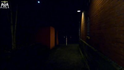 Wet-Wonder - Dreister Outdoor Piss vor dem Rotlicht Studio