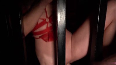 LeniFetisch - Doppelpenetration im Käfig - Benutzt, abgegriffen und bearbeitet