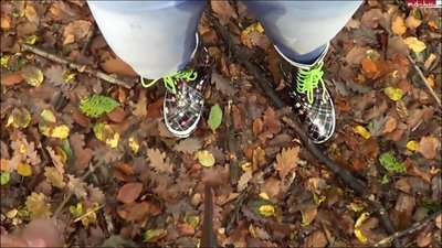 Lara-CumKitten - Wahnsinns Jeans Piss mit geilem Facial Quickie