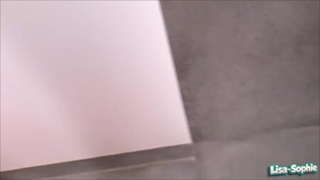 Lisa_Sophie - Dusch Fick eskaliert auf ganzer Linie - angepisst, druckgefickt und vollgewichst