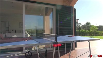 LexyRoxx - Freifick oder Samenstau - Loch verwettet beim Tischtennis