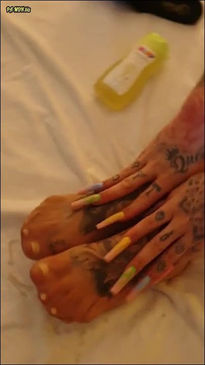 Cora-Diamond - Fuss- und Nylon-Fetisch