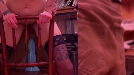 Cur1ouscoup - Anal dehnende schlampe wird angepisst