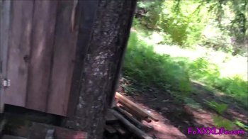 Thefoxxxlife - Brooke Foxxx duscht heiß im Freien