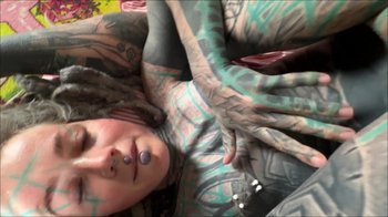 Anuskatzz - Ich bin deine total gestretchte Zielscheibe - komm auf mir