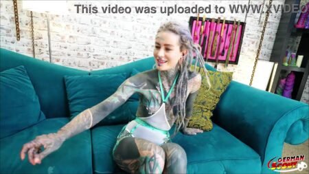 German-Scout - Tattoo Model Anuskatzz beim Casting Anal gefickt