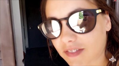 Jenny_Stella - Ganz privates Urlaubsvideo mit dem Handy aufgenommen - Einfach den Pipischwanz abgeblasen