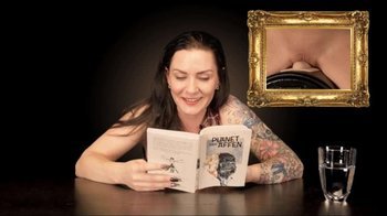 Die SEXpertin Malina-Lay auf dem Sybian