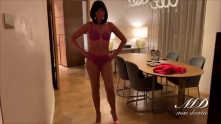 Miss-Doertie - NEW Wichsanleitungs Catwalk