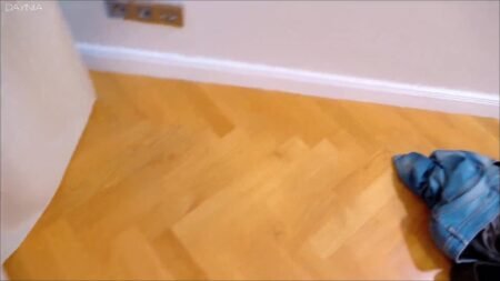 Daynia - JUNGSCHWANZ TRIO zerfickt geile MILF ohne Gummi - 2 SCHWÄNZE gleichzeitig in FOTZE und 3fach FACIAL