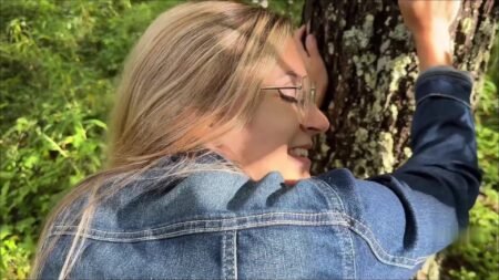 Luckylucy18 - Bin ich jetzt eine HOBBYHURE - Mit FREMDEN im WALD gefickt