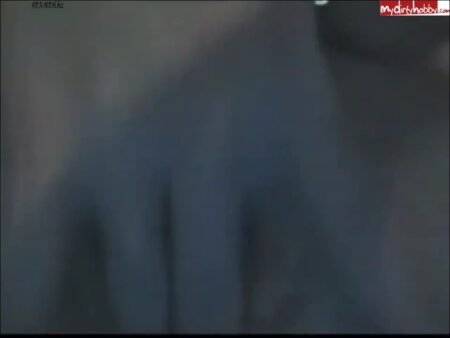 Paar W18m24 - Pussy und Tittenspiele