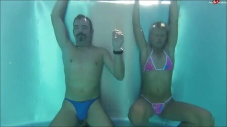 HornyRoxy - Breathhold Casting