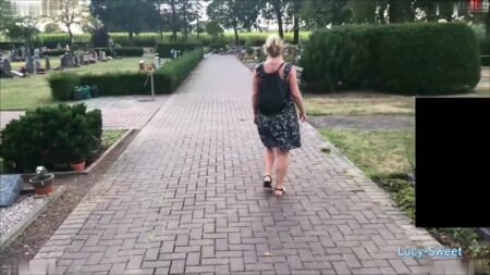 Lucy-Sweet - Friedhof-Piss - Ich bin sowas von schamlos