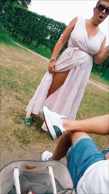 Crazyfamily1970 - In den mund meiner stiefmutter im park kommen