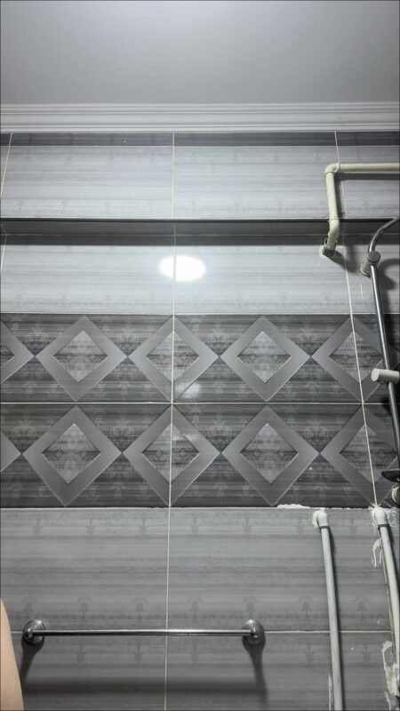 SweetLucy96 - Nackte Putzfrau