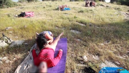 Alexandra-Wett – Mega-Creampie mitten im Park