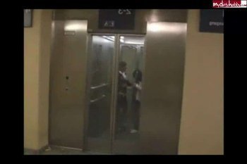 Sexy-Nikita - Geil am Bahnhof