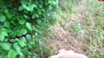 Lena-Loch - Risiko - Spermawalk im Lieblingspark (incl.Erdbeer-Schale kaufen)