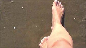 MILF-Royal - FEET WALKING Podophilie - Wunschvideo