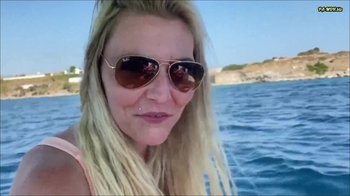 Lana-Lanz - Mitten auf dem Meer