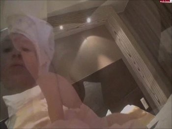 devote-schlampe - hotel SEXyour self