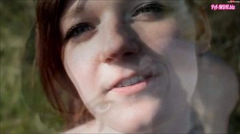 MarryFox - Outdoorfick mit Facial-ueberraschung