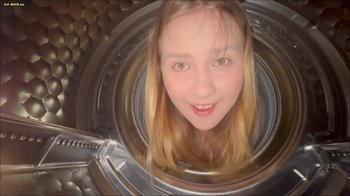 Maja-Meer - Festgefickt in der Waschmaschine