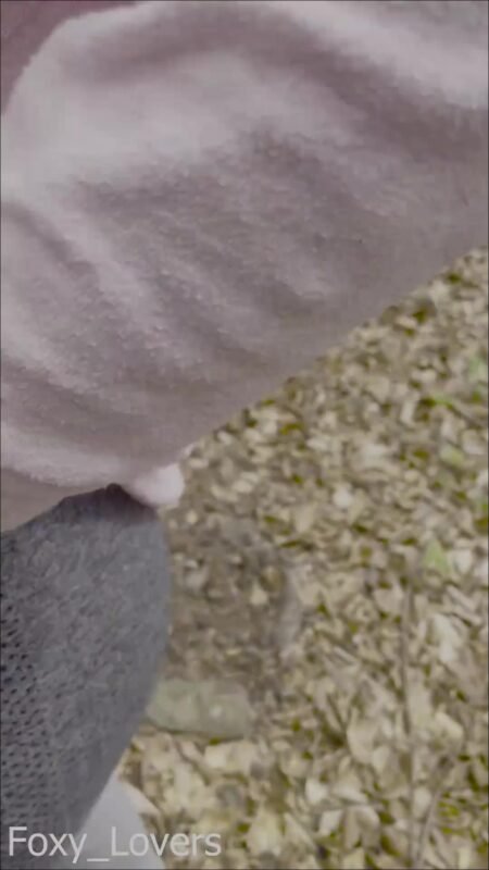 Foxy_Lovers - Hör auf zu wandern und komm in mir - Outdoor-sex in einem öffentlichen park