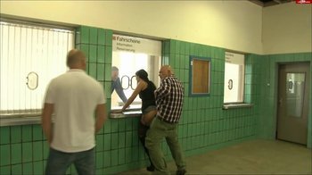 CassyYoung - Public Extrem - Am Ticketschalter