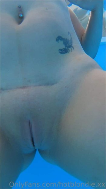 TamyTiger - Pool Spaß mit der Unterwasser Kamera