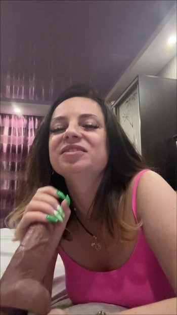 LarisaCum - Ich masturbiere meinen 20cm Schwanz sehr hart und lutsche ihn dann sehr tief