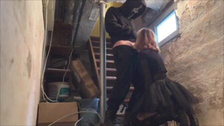 SallyDinosaur - Halloween - Im Keller gefickt worden