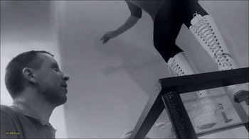 Deutsche_Dominaz - Der neue Sklave leckt meine Stiefel