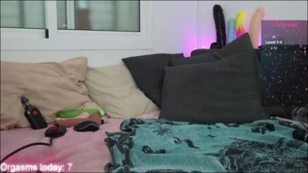 Germangirl1996 - Steuer meine Fickmaschine