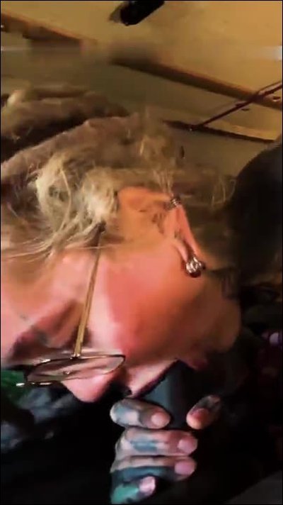 Anuskatzz - Amateur Hippie Girl wird im Camper gefickt - Compilation Vanlife - anal and more