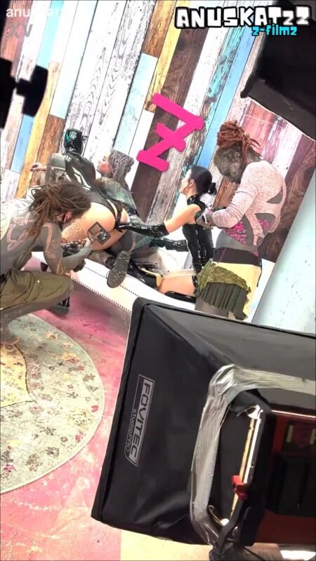 Anuskatzz - Latex-Dominanz-Shooting - Blick hinter die Kulissen - lisa_rocketcock