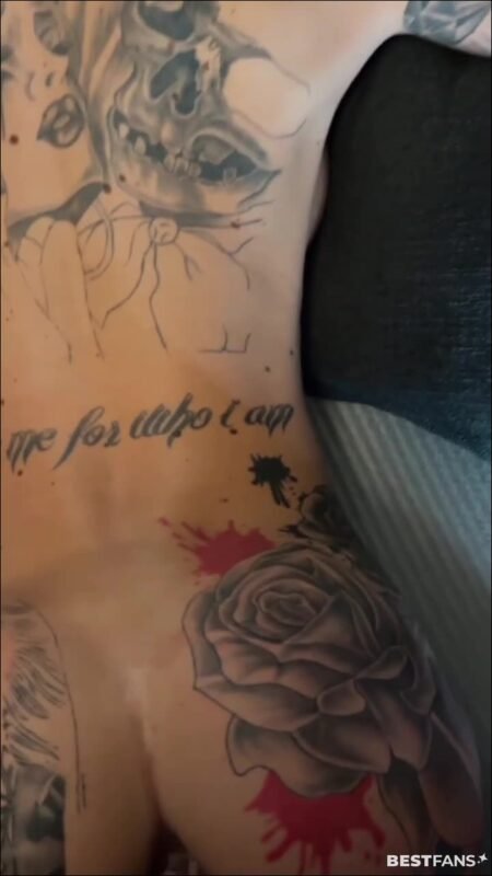 bad_xmoni - Vom Bodybuilder den Arsch ficken lassen - Sperma in meinen Mund